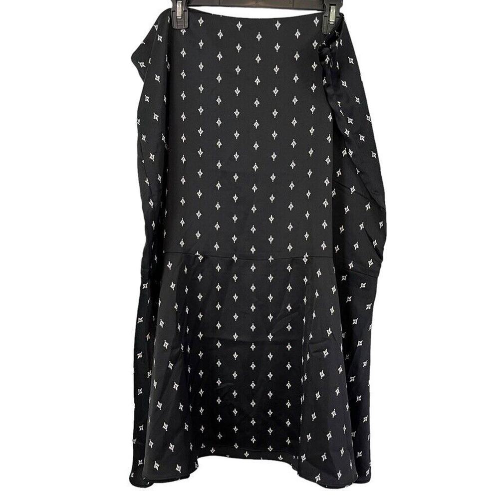 Ann Taylor Loft Plus Womens Black White Satin Midi Flare Side Zip Skirt sz 18 - Picture 1 of 15